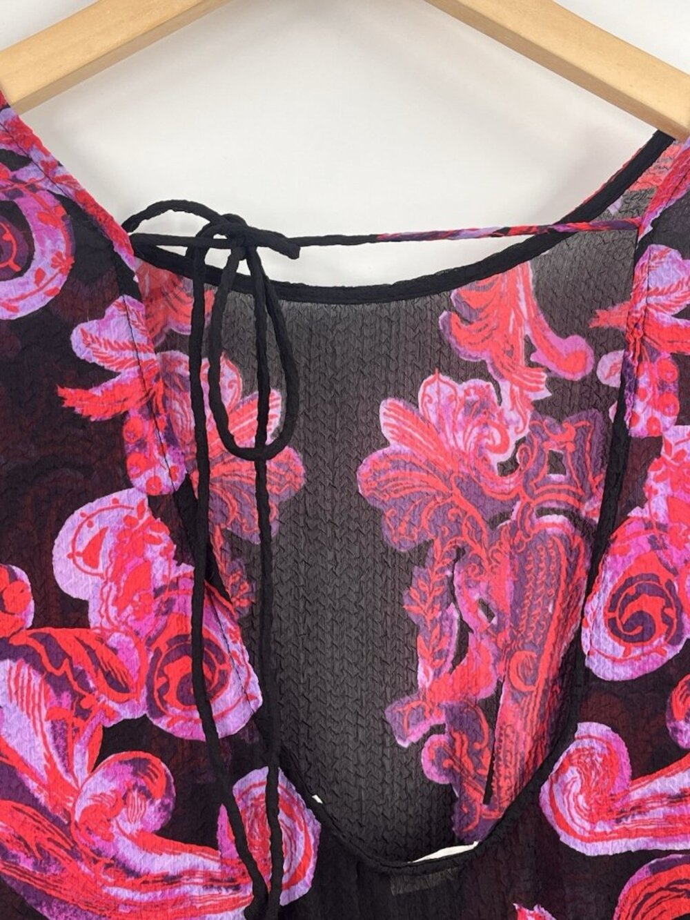 FREE PEOPLE INTIMATELY Women's Black Sheer Hot Pink Floral Tie Back Dress M NWT - Picture 6 of 7